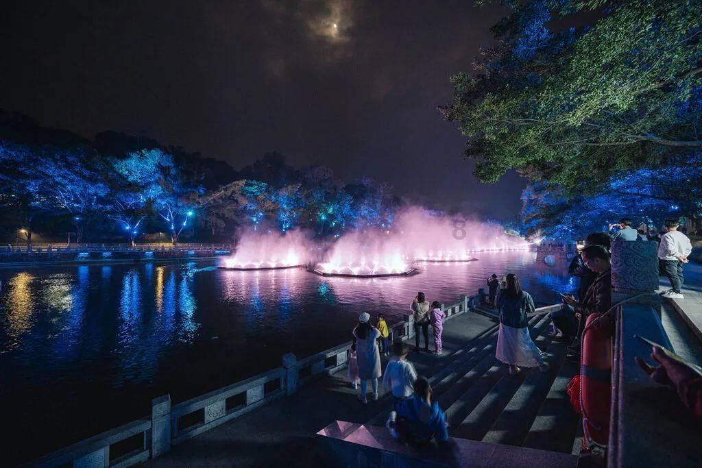 逃离外祖母家
