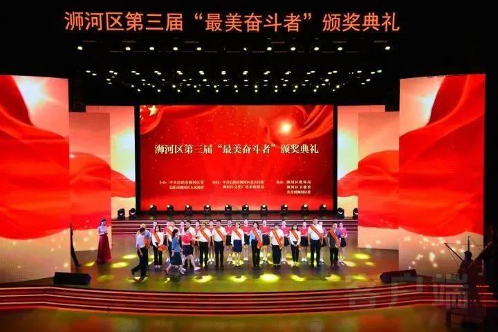 罗德曼四换球衣号码，从10号到91号，再到73号，最后为70号！