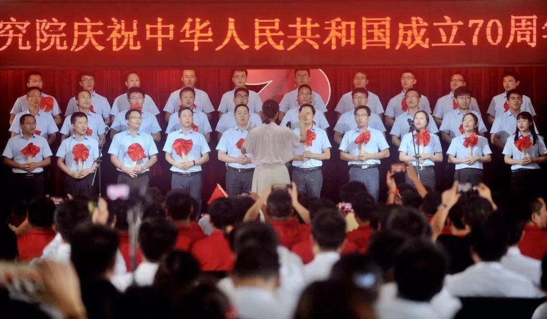 这是警察